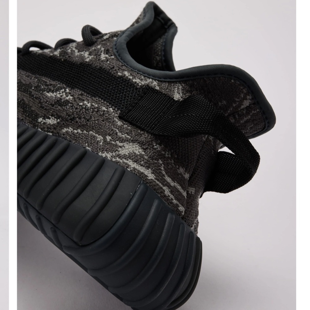 ADIDAS YEEZY BOOST 350 V2 'MX DARK SALT' - Picture 3 of 13